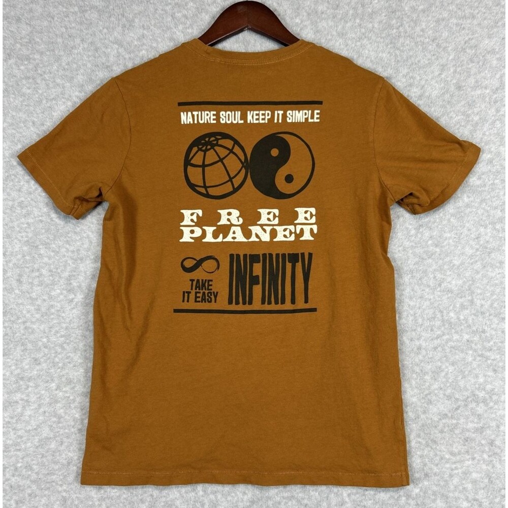 Free Planet Mens T-Shirt Nature Soul Graphic Tee Small Camel Mustard